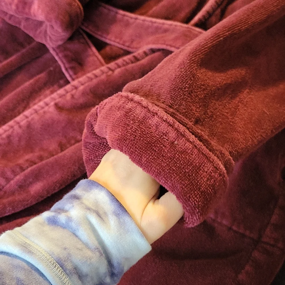 Victoria secret robe - Picture 3 of 6